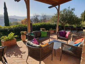 Rustic Tuscan Farmhouse immersed in Nature and Tranquility
